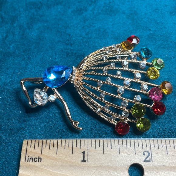 Rhinestone Dancer Brooch - Picture 5 of 5